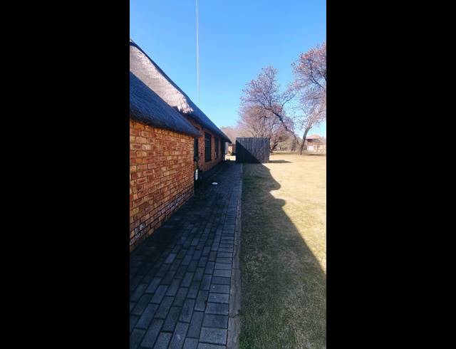 3 BEDROOM HOUSE FOR SALE IN RIVER LODGE ESTATE